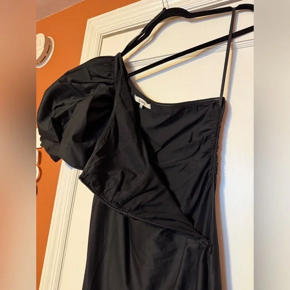 Aureta One-Shoulder Puff-Sleeve Dress - Picture 9 of 15